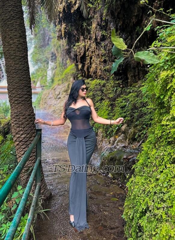 Kylie Jenner - Transsexual (Pre-op)