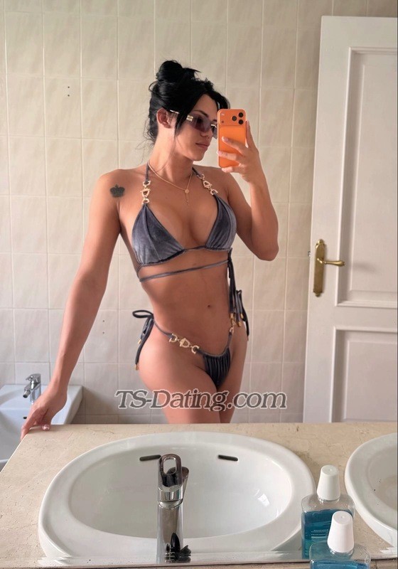 Kynasha - Transsexual (Pre-op)