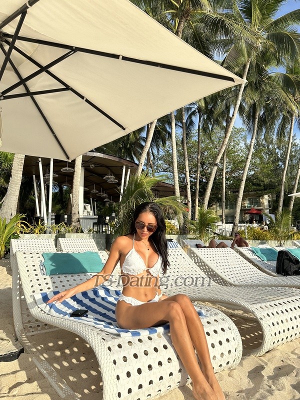 LaVieAmara - Transsexual (Pre-op)