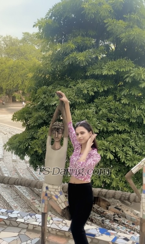 Laviiisharma - Transsexual (Pre-op)