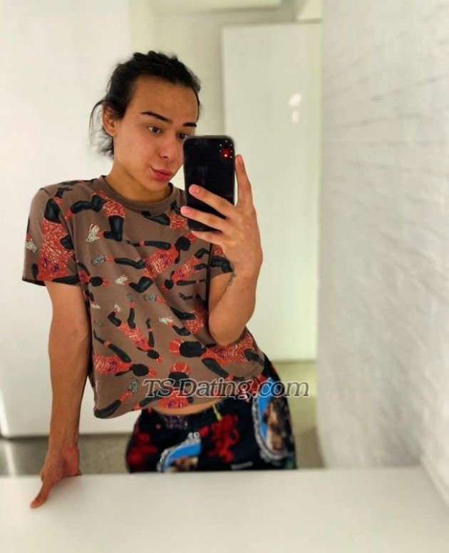Lilly1995 - Transsexual (Pre-op)