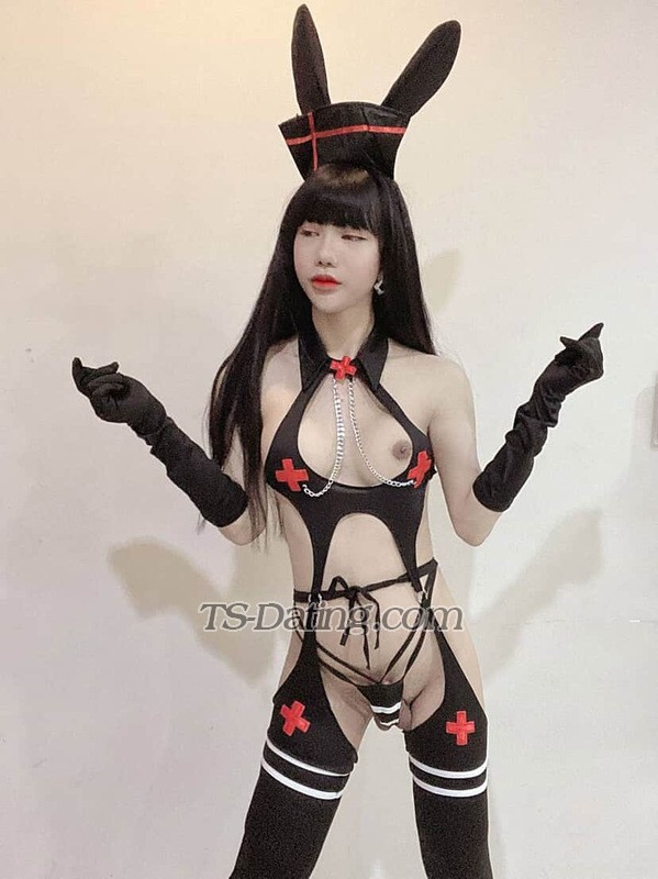 Linhchi - Transsexual (Pre-op)