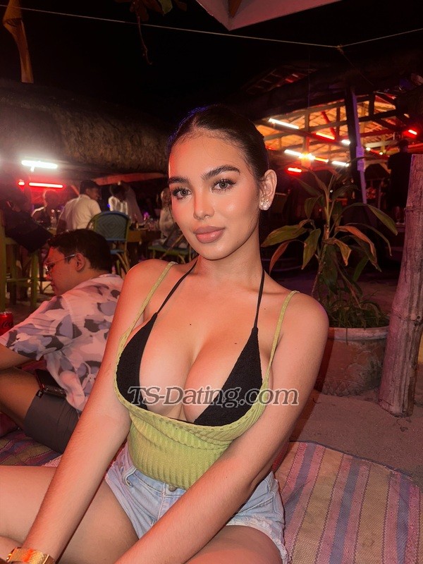 LizMarroquin - Transsexual (Pre-op)