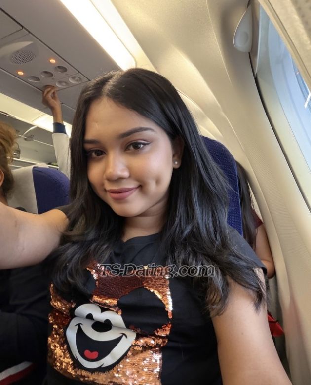 Lizaa Roy - Transsexual (Pre-op)