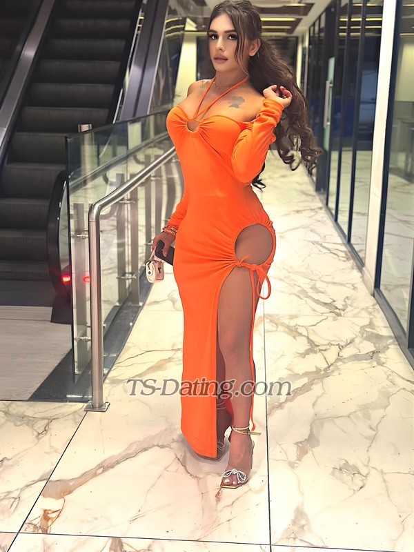 Loura sandhu - Transsexual (Pre-op)