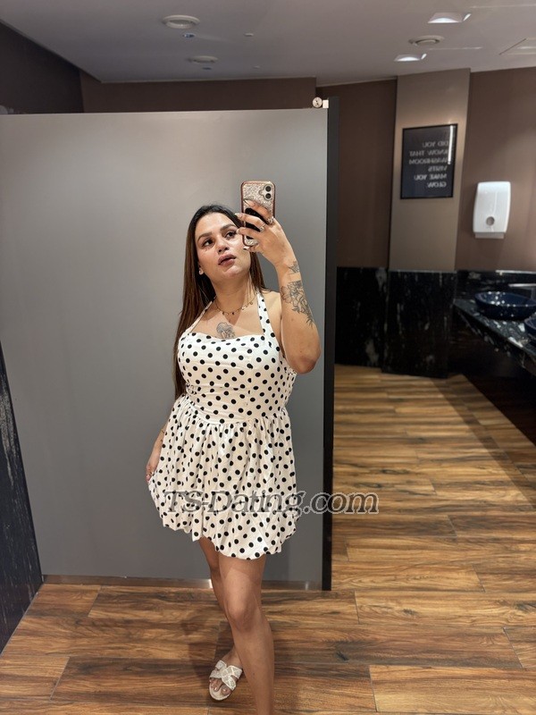 Mahek das - Transsexual (Pre-op)