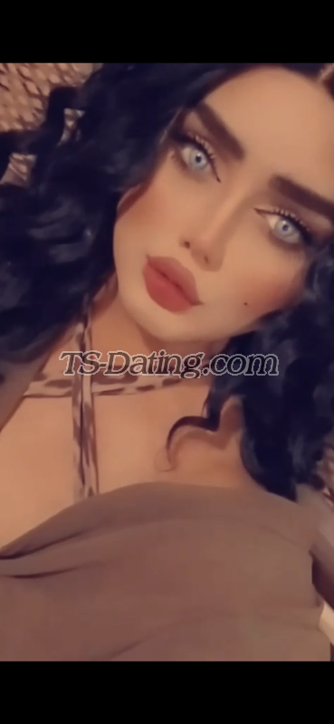 Malekaa - Crossdresser