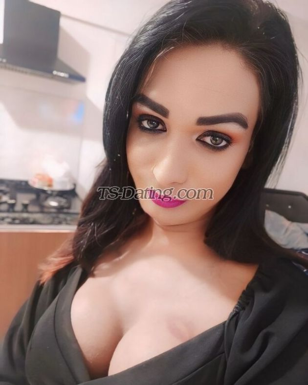 Maya Raghuvee - Transsexual (Pre-op)