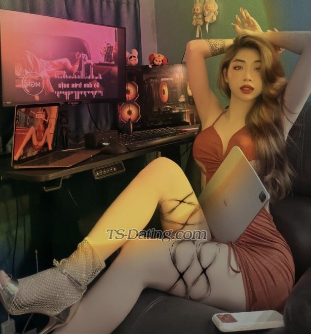 Meenailadyboy - Transsexual (Pre-op)