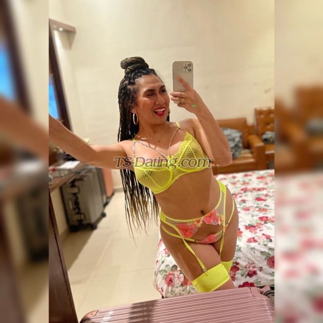 Mimi14 - Transsexual (Pre-op)