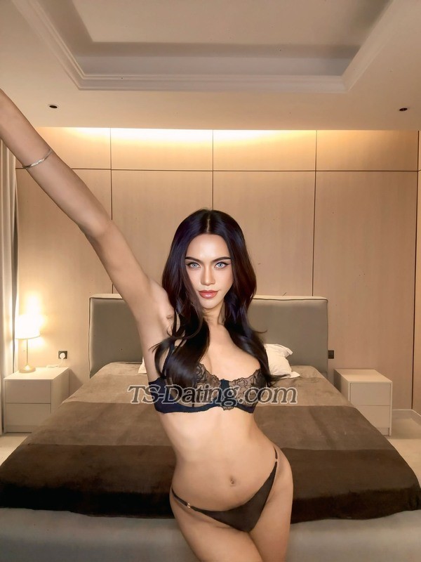 Mirandahong - Transsexual (Pre-op)