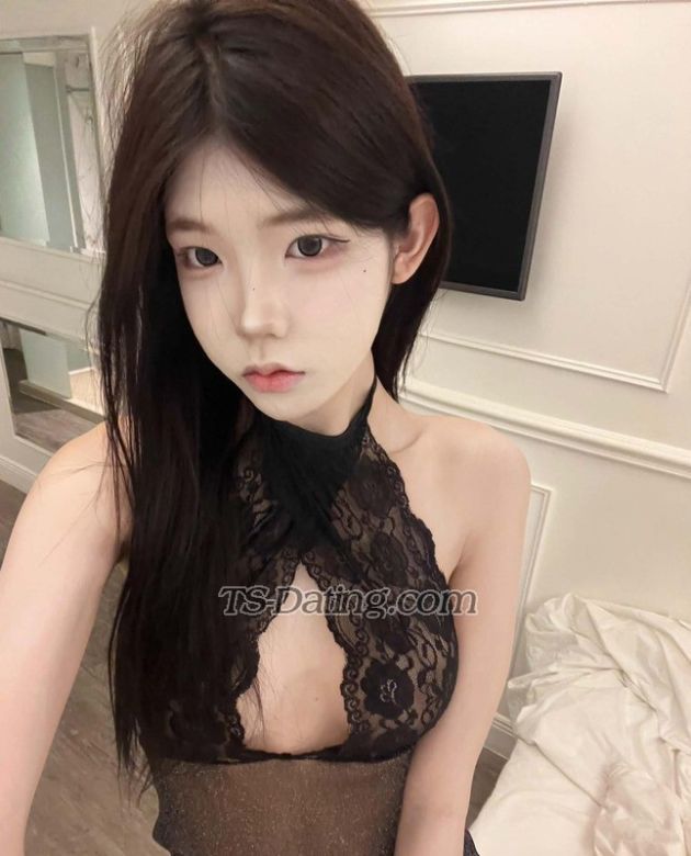 Miyomomori - Transsexual (Pre-op)