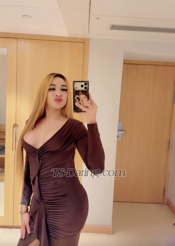 MonsterQueen - Transsexual (Pre-op)