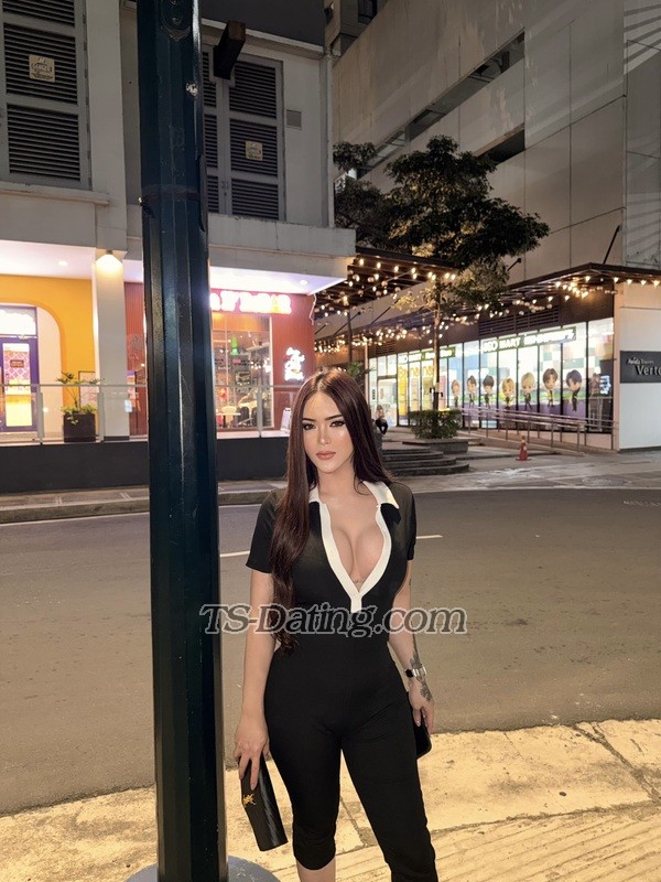 Nana12 - Transsexual (Pre-op)