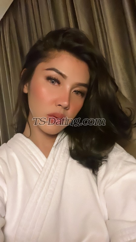 NaomiNaomi - Transsexual (Pre-op)