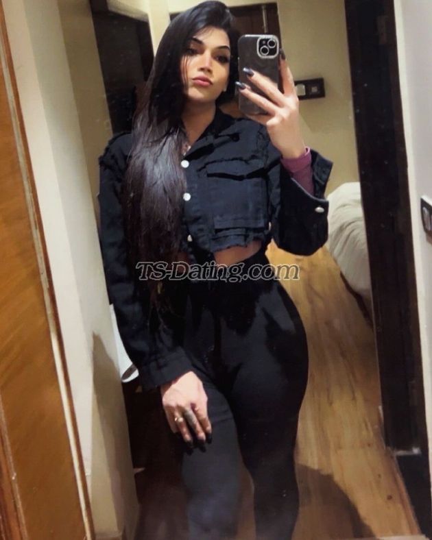 Niaa12 - Transsexual (Pre-op)