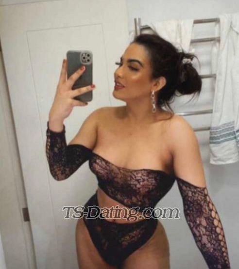 Novedad diana - Transsexual (Pre-op)