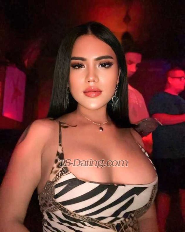 Olivia17 - Transsexual (Pre-op)