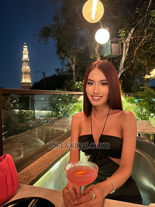 Ophelia - Transsexual (Pre-op)