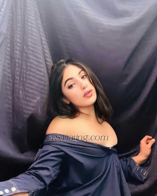 Pariiiss - Transsexual (Pre-op)