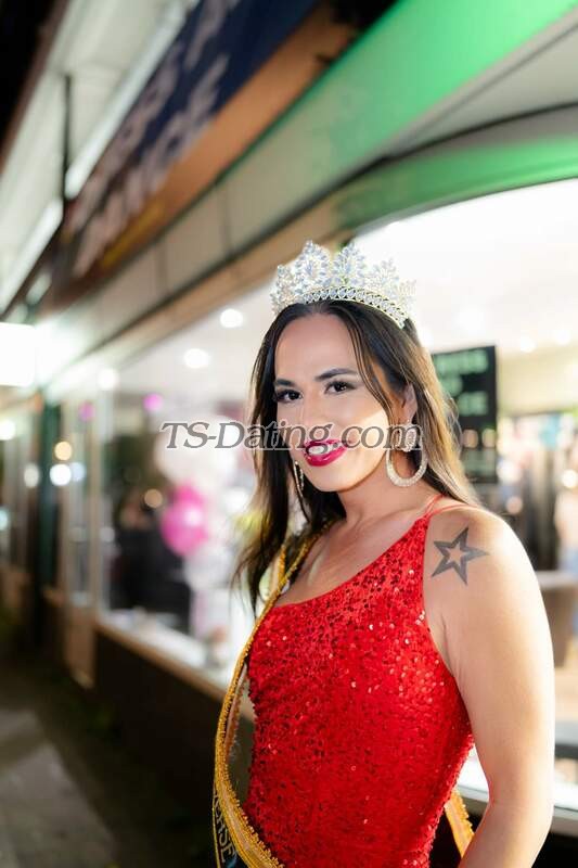 Queen Chloe - Transsexual (Pre-op)