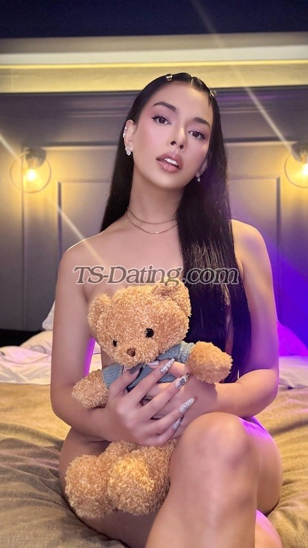 QueenGxxxx - Transsexual (Pre-op)