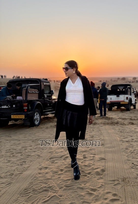 Queen panda - Transsexual (Pre-op)