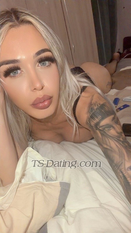 ROSSANA - Transsexual (Pre-op)