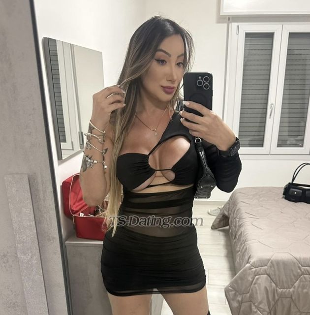 Raphaelabella - Transsexual (Pre-op)
