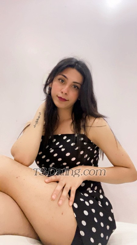 Reshi - Transsexual (Pre-op)