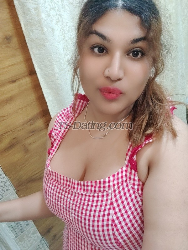 Riddhi6 - Transsexual (Pre-op)