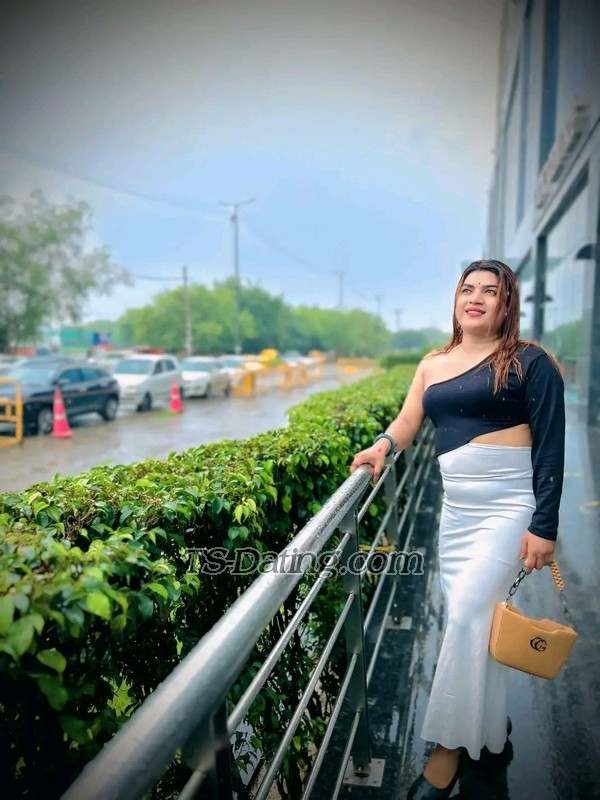 Rihana singh - Transsexual (Pre-op)