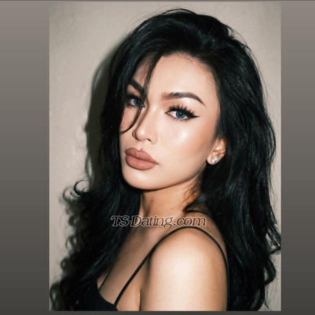 Rini mentari - Transsexual (Pre-op)