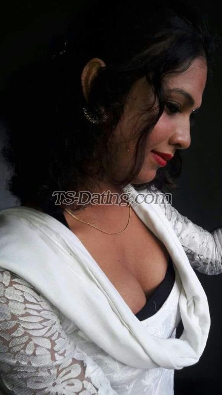 Riyaroy123 - Transsexual (Pre-op)