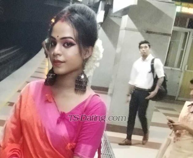 Roshni009 - Crossdresser
