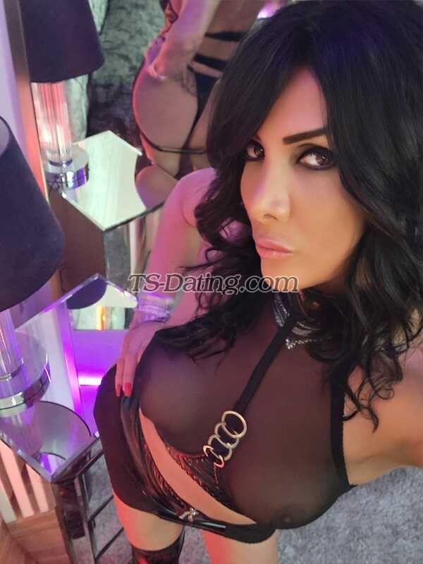 Sarasarasara - Transsexual (Pre-op)