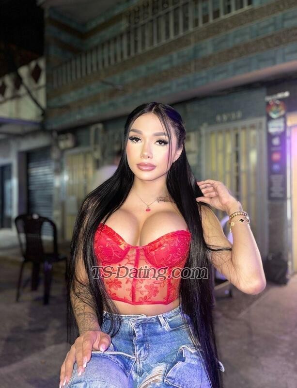 Scarlett Leno - Transsexual (Pre-op)