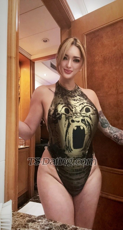 Sexy Lexxie - Transsexual (Pre-op)