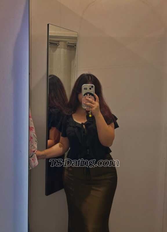 Shreya197 - Transsexual (Pre-op)