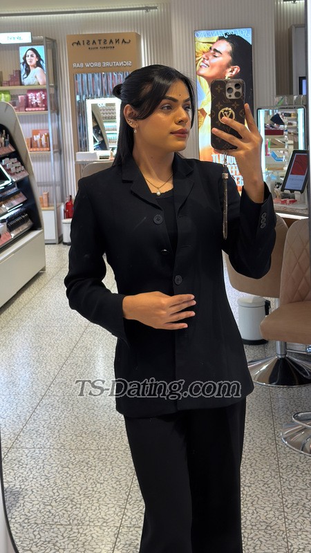 Singh vaani - Transsexual (Pre-op)