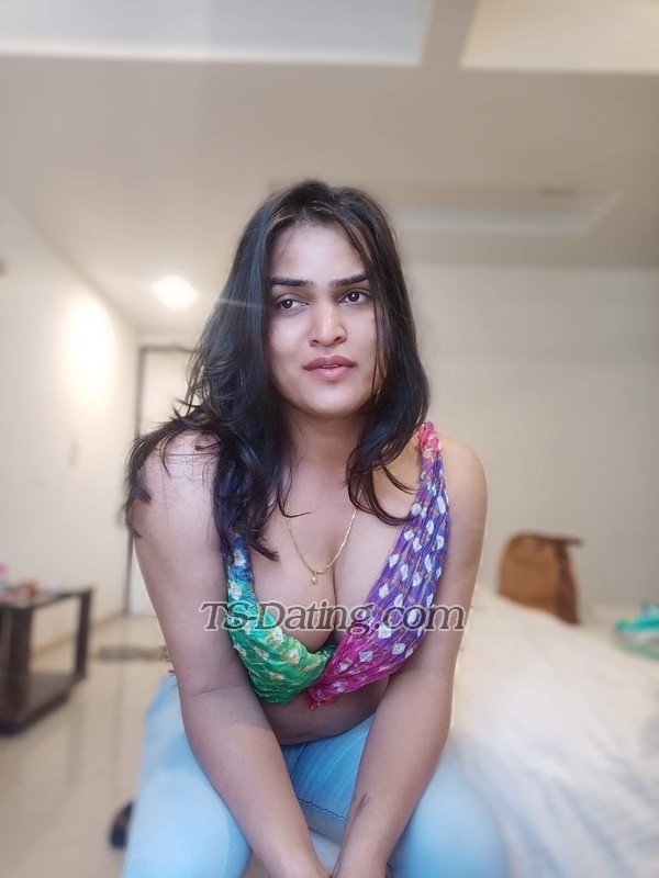 Siyaxxx - Transsexual (Pre-op)