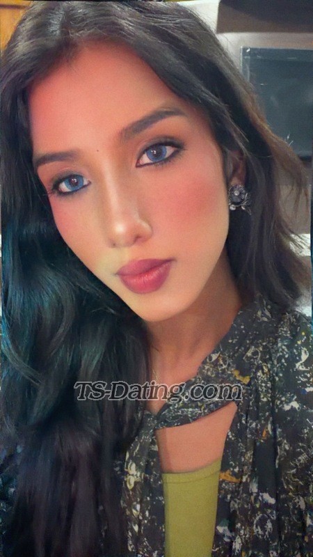 Sizzyy - Transsexual (Pre-op)