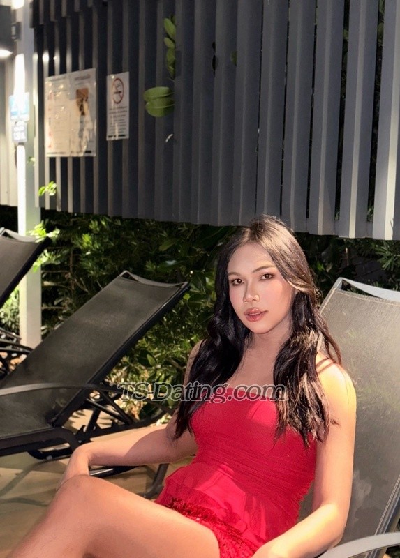 Somsom1506 - Transsexual (Pre-op)