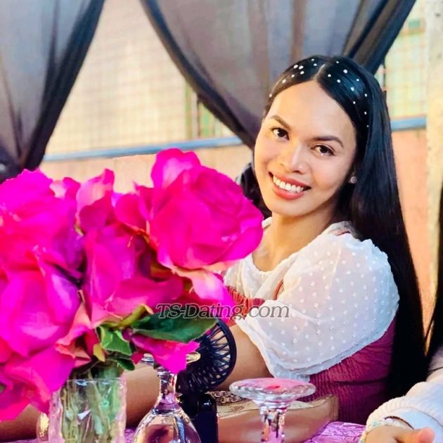 SweetJane23 - Transsexual (Pre-op)