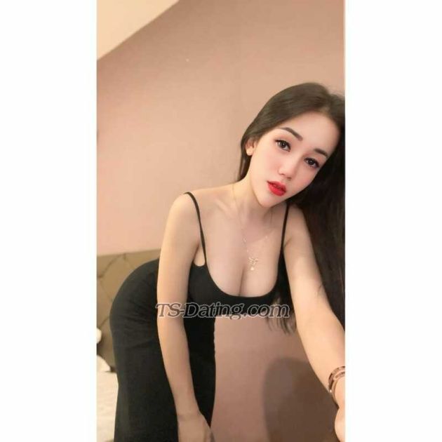 THANIA ozawa - Transsexual (Pre-op)