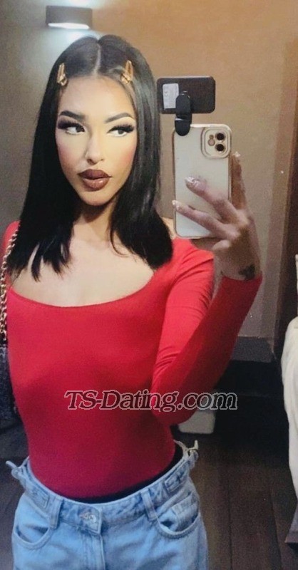TS  Nailea - Transsexual (Pre-op)