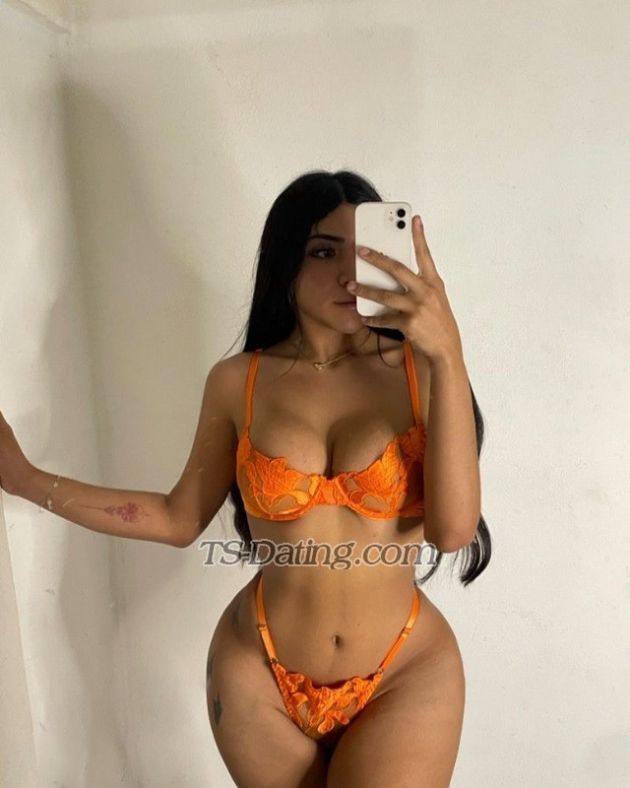TS Valery isa - Transsexual (Pre-op)