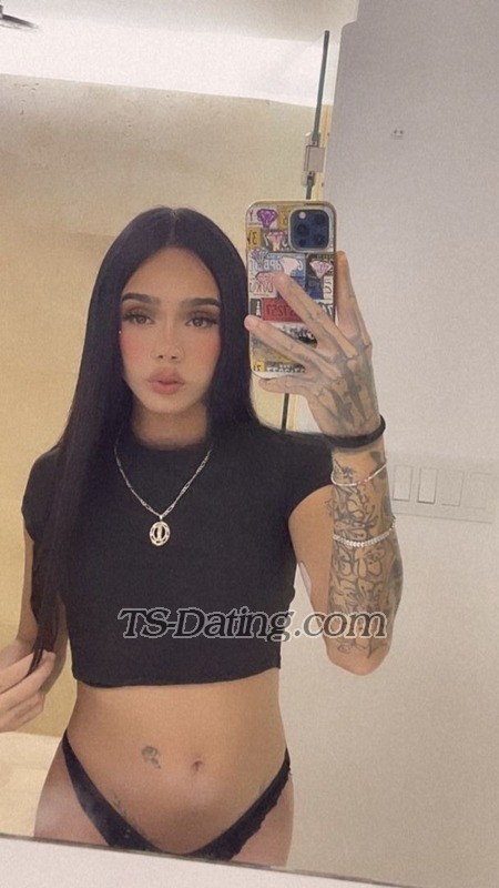 TS  Zoe Yamil - Transsexual (Pre-op)