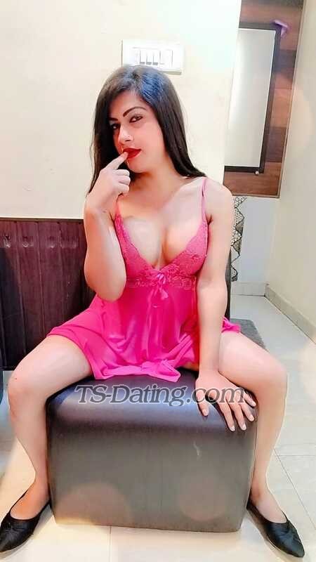 Tinaa69 - Transsexual (Pre-op)