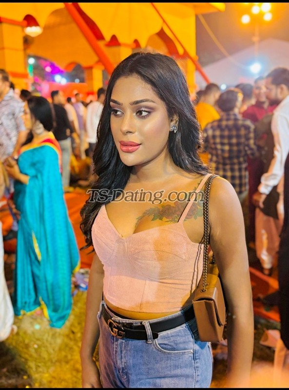 Top Ruhi - Transsexual (Pre-op)
